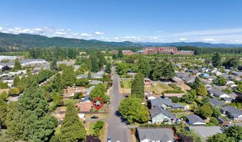 630 COLONIAL Dr, Springfield, OR 97477
