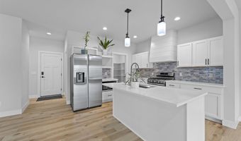 2802 Frisee Dr, Fitchburg, WI 53711