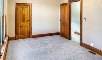 326 S 8th St, Albion, NE 68620