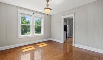 6717 Bramble Ave, Cincinnati, OH 45227