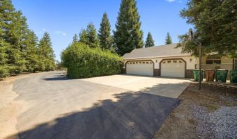 15947 Butterfield Ln, Anderson, CA 96007