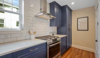 1943 N CLEVELAND St, Arlington, VA 22201