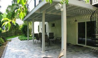 7913 CHARLESTON Ct, Bethesda, MD 20817