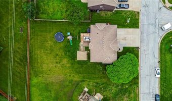 804 N 168th St, Basehor, KS 66007