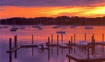 341 Thames St S-104, Bristol, RI 02809