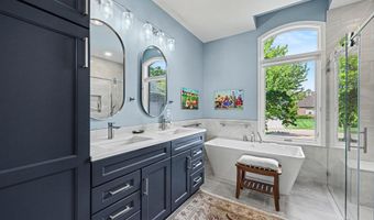 5368 Pinnacle Ct, Ann Arbor, MI 48108