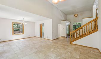 3863 NE 88th St, Altoona, IA 50009