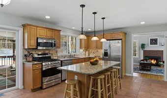 18 Holbrook Rd, Bedford, NH 03110