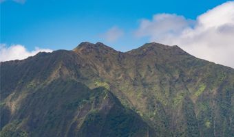 45-340 Lehuuila St, Kaneohe, HI 96744