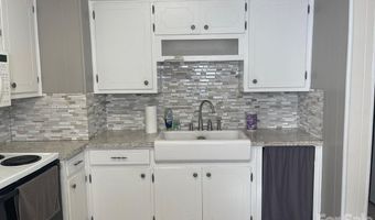 119 Pine St, Badin, NC 28009