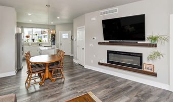 616 NE Pearl Dr, Ankeny, IA 50021
