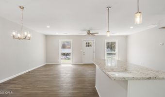 53 Bayshore Dr, Apalachicola, FL 32320