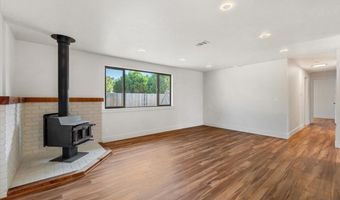 1656 Benjamin Ct, Arcata, CA 95521