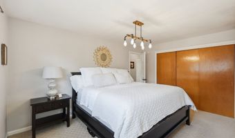 1420 CENTER St, Albany, OR 97322