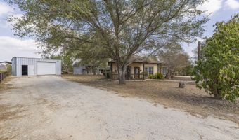 10863 La Vernia, Adkins, TX 78101