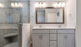 7035 New Horizons Ln, Boiling Springs, SC 29316