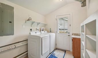 12213 WESTMONT Ln, Bowie, MD 20715