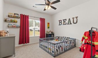 18508 Parkway Pines Dr, Bauxite, AR 72011