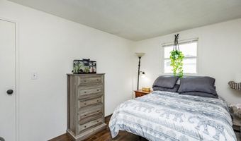 8 Andover Rd, Beverly, MA 01915