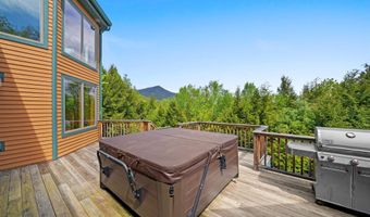 119 Moat View Dr, Albany, NH 03813