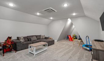 9815 Snow Pointe Dr SE, Alto, MI 49302