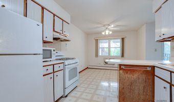 809 E Miner St 3B, Arlington Heights, IL 60004