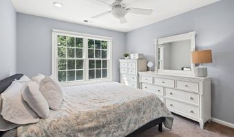 55 Heritage Dr, Allentown, NJ 08501