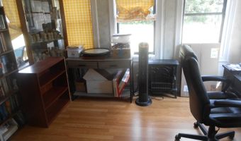 310 W Pine St, Abbotsford, WI 54405