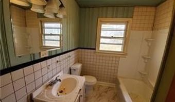 1025 Pickens St, Ball Ground, GA 30107