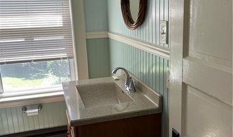 14 Woodland Ct, Lincoln, RI 02865