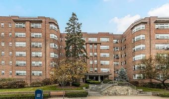 235 Garth Rd Unit E5i, Scarsdale, NY 10583