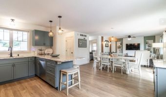 11622 N Venetian Way, Cromwell, IN 46732
