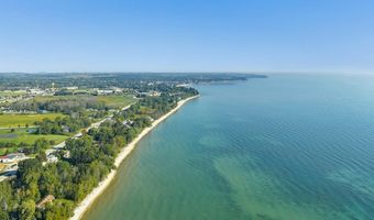 N7240 Hwy 42, Algoma, WI 54201