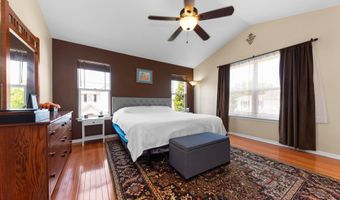 1692 Enclave Ln, Ann Arbor, MI 48103
