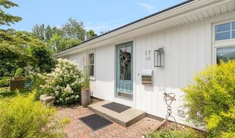 17 Lee St, Cranston, RI 02920