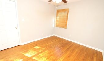 819 James St, Apex, NC 27502