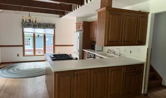 W7230 Marquis Rd, Amberg, WI 54102