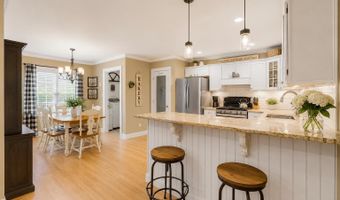653 Neptune Ave, Beachwood, NJ 08722