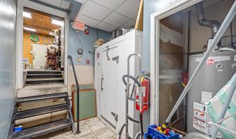 827 KENNEDY St NW, Washington, DC 20011