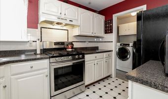 40 Dockage Rd, Bayville, NJ 08721