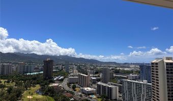 990 Ala Nanala St 28A, Honolulu, HI 96818