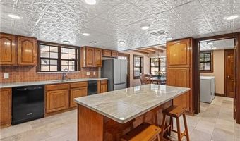 106 CAMBRIDGE Dr, Belle Chasse, LA 70037