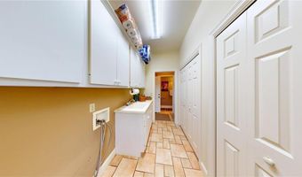 2704 Campus Ln, Albert Lea, MN 56007