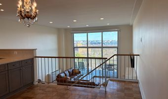 1200 N NASH St 830, Arlington, VA 22209