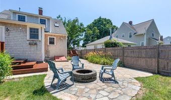 85 Highland Ave, Barrington, RI 02806