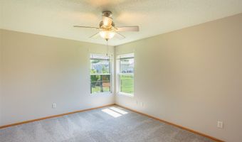 3208 SW Olde Ivy Cir, Ankeny, IA 50023