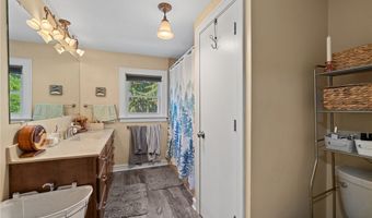 327 Sewell Ave, Akron, OH 44319