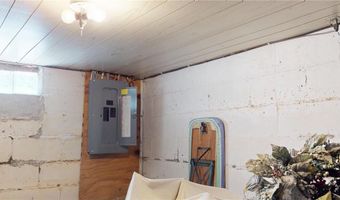 430 Ulstad Ave, Albert Lea, MN 56007