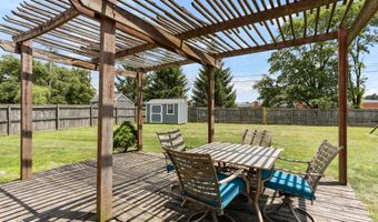 6102 Boulder Dr, Anderson, IN 46013