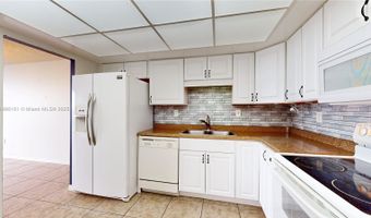 18011 Biscayne Blvd 903, Aventura, FL 33160